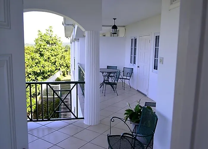 Hotel Pink Rock Ocho Rios